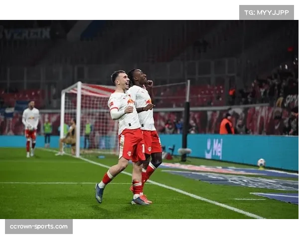 莱比锡红牛高位逼抢快速转换体系 鲍姆加特纳迪奥曼德构成进攻双核 莱比锡红牛高位逼抢快速转换体系 鲍姆加特纳迪奥曼德构成进攻双核